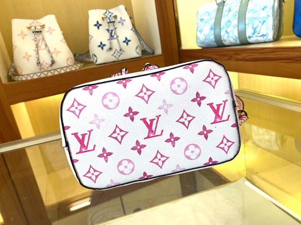 ルイヴィトンバッグ角部分ディテール